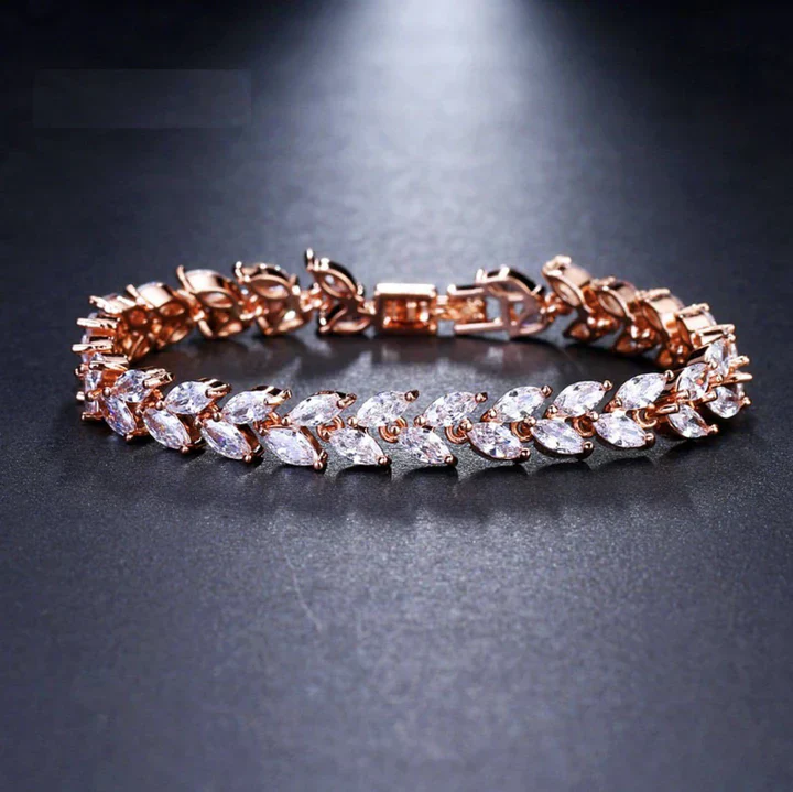 Nemorina Foliora Bracelet | White Gold - Image 3