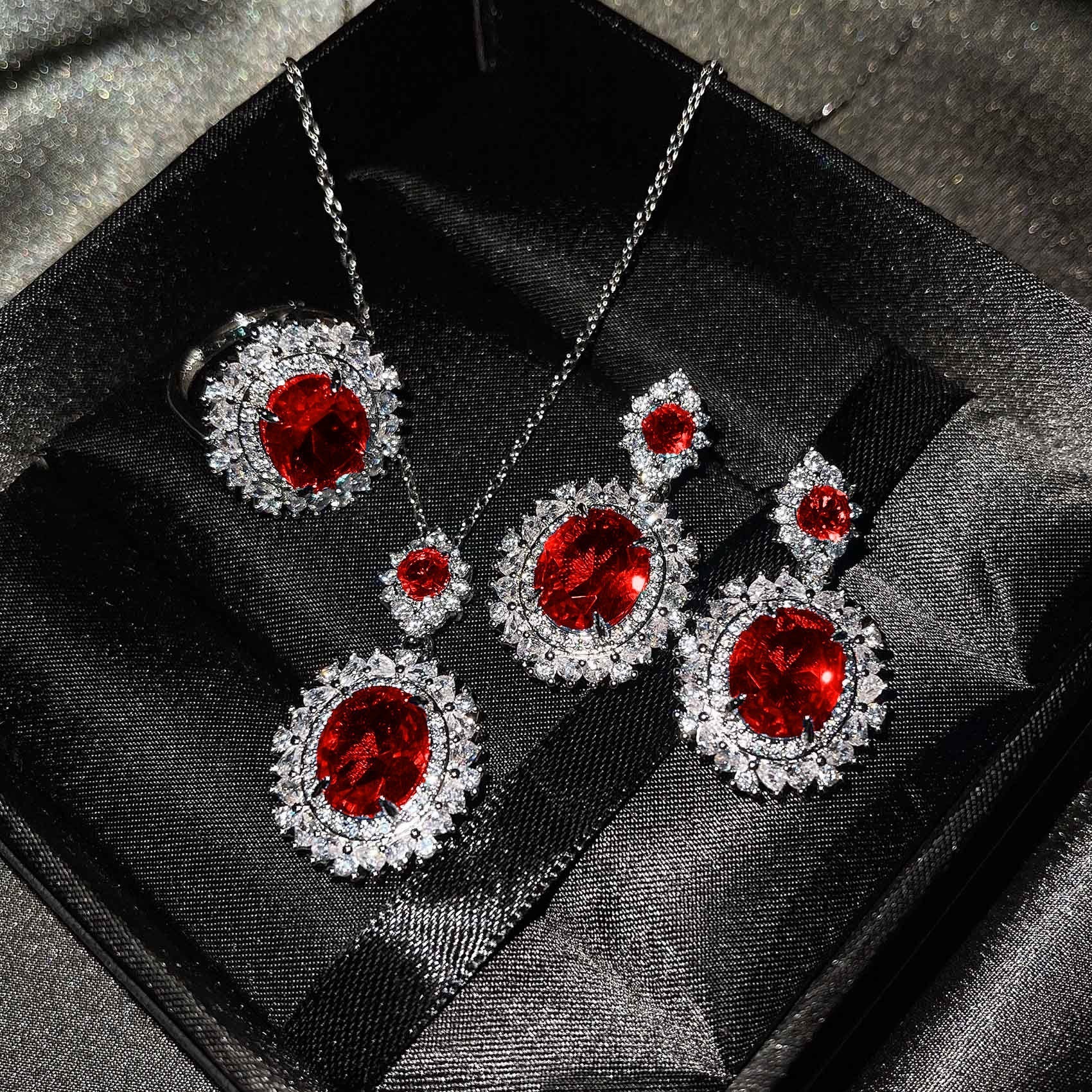 Vespera Aetherin Pink Set | White Gold - Image 4
